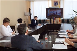 24 марта 2021 года директор КУ ЦЗН Чувашской Республики Александр Зайцев провел видеоконференцию с начальниками отделов о государственной поддержке работодателей при трудоустройстве безработных граждан.