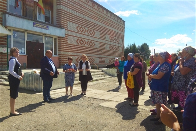 26 мая с помощью мобильного офиса центра занятости организован информационно-консультационный день в Мочарском сельском поселении Ядринского района